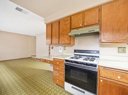 7828 Rockhurst Way, Sacramento, CA 95828 Photo