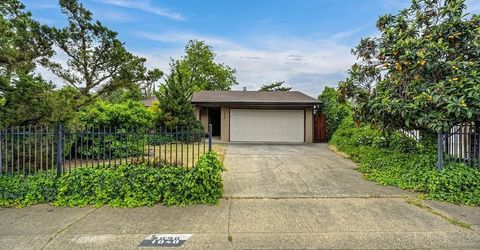 7828 Rockhurst Way, Sacramento, CA 95828 Photo