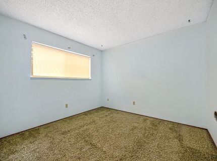 7828 Rockhurst Way, Sacramento, CA 95828 Photo