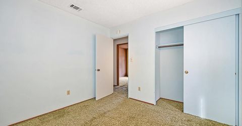 7828 Rockhurst Way, Sacramento, CA 95828 Photo