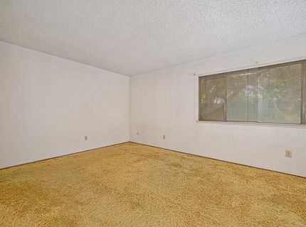 7828 Rockhurst Way, Sacramento, CA 95828 Photo