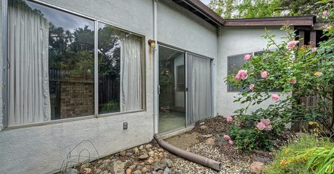 7828 Rockhurst Way, Sacramento, CA 95828 Photo