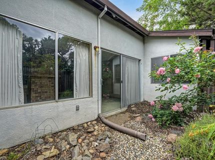 7828 Rockhurst Way, Sacramento, CA 95828 Photo