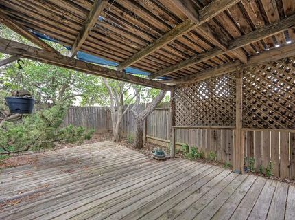 7828 Rockhurst Way, Sacramento, CA 95828 Photo