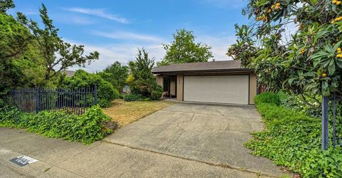 7828 Rockhurst Way, Sacramento, CA 95828 Photo