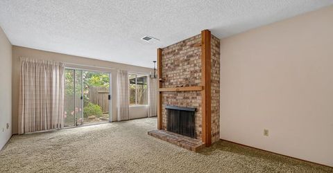 7828 Rockhurst Way, Sacramento, CA 95828 Photo