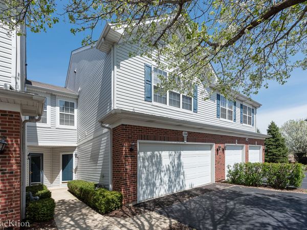 104 Concord Drive S, Oswego, IL 60543
