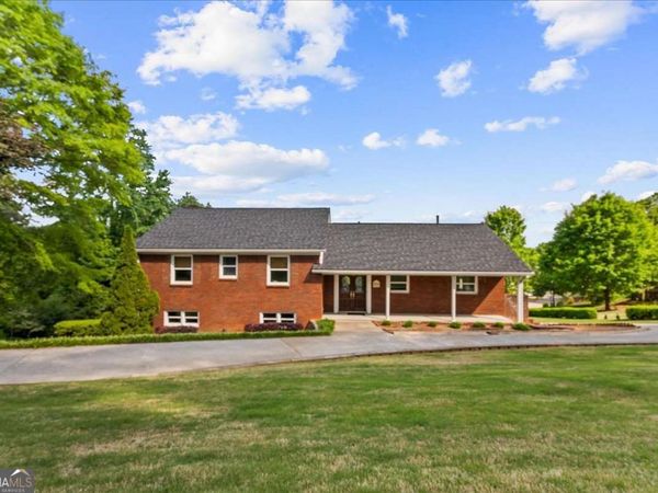 206 Victory Drive, Calhoun, GA 30701