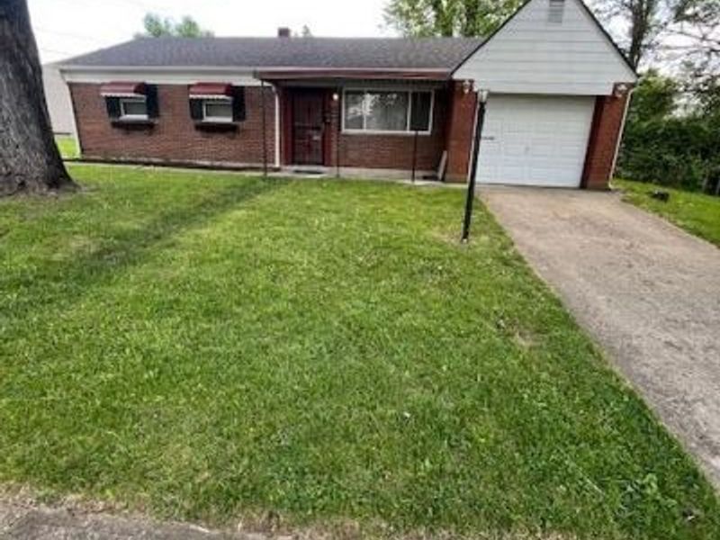 5166 Fortman Drive, Jefferson Township, OH 45417 Photo 3