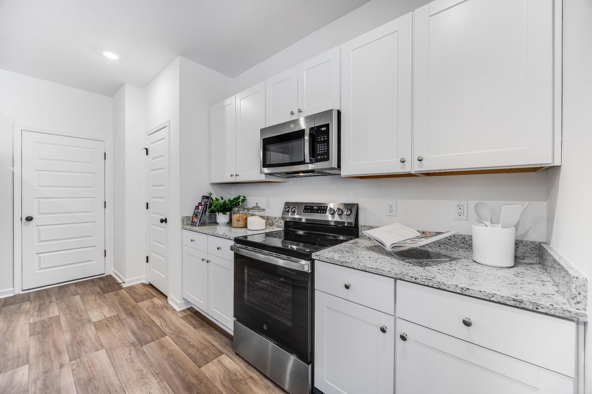 163 Green Thistle Way Photo 11