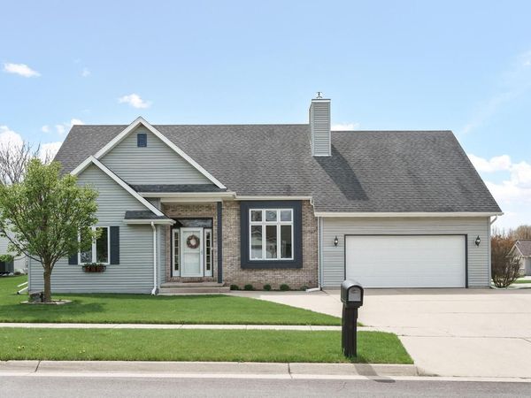 933 South STREET, Watertown, WI 53094