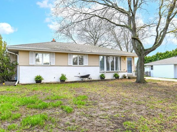 5564 S 33rd STREET, Milwaukee, WI 53221