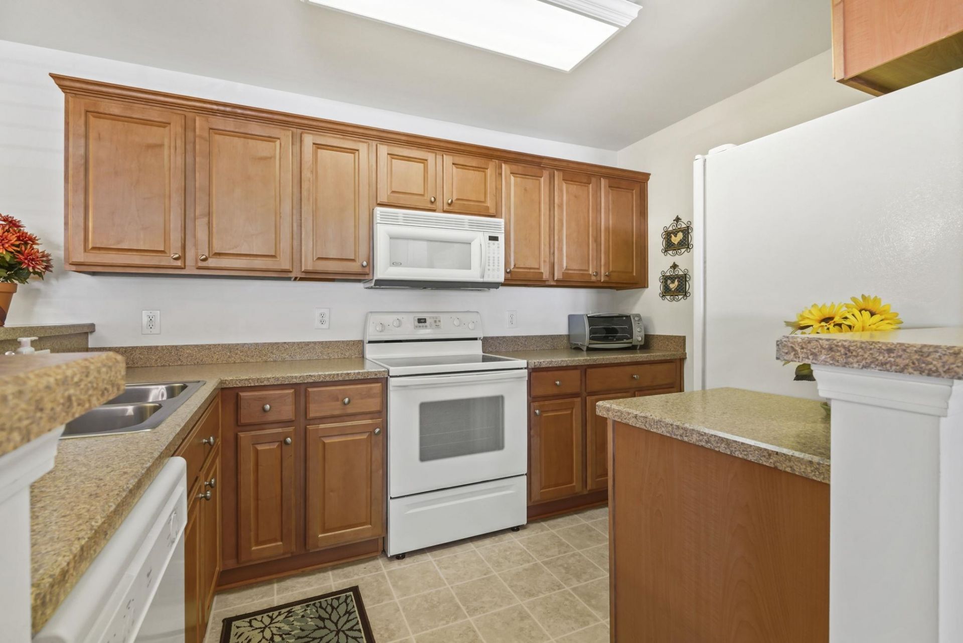 4657 Fringetree Dr.  Photo 9