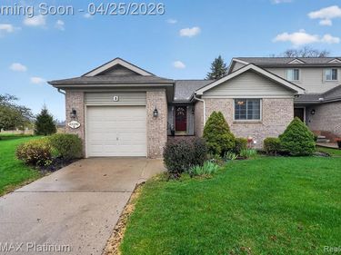 22290 Quail Run Circle, South Lyon, MI 48178