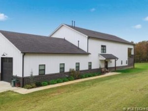 73015 Whispering Oaks Drive , Wagoner, OK 74467