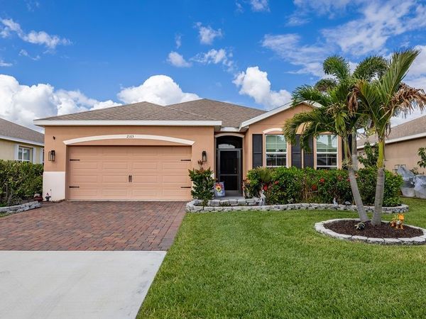 2165 Hawk River Drive SW, Vero Beach, FL 32962