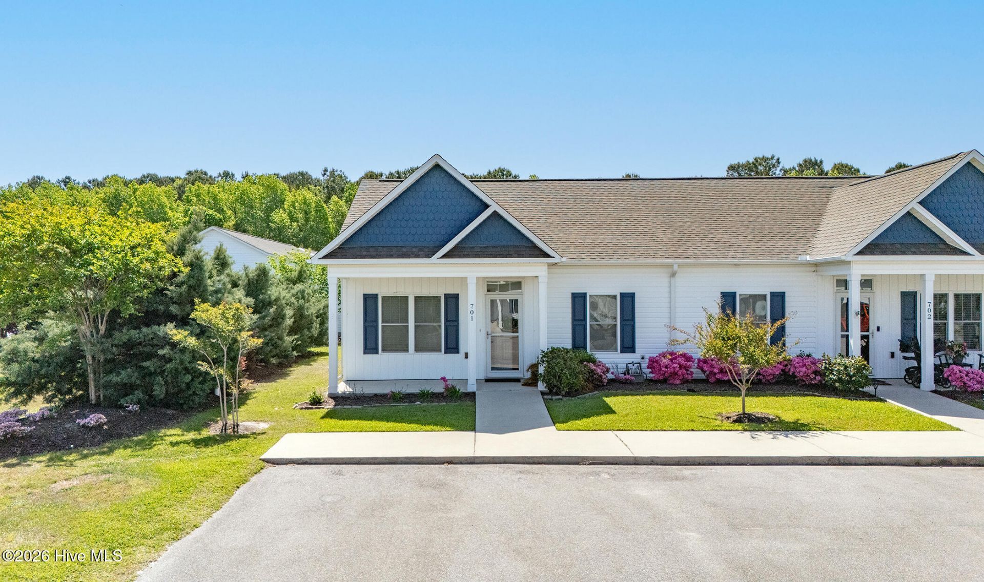 701 Pirates Landing Drive, Beaufort, NC 28516 Main Photo