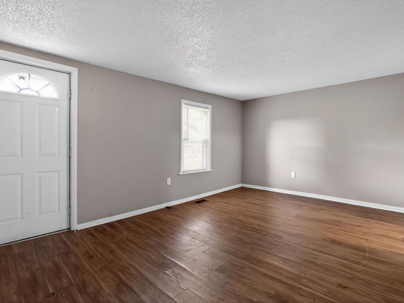 668 Erickson Avenue, Columbus, OH 43213 Photo 12