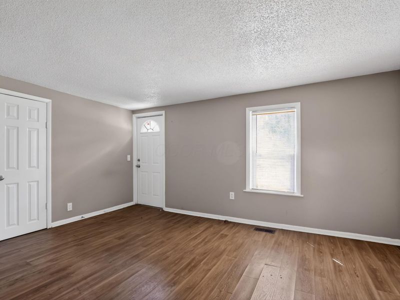 668 Erickson Avenue, Columbus, OH 43213 Photo 13