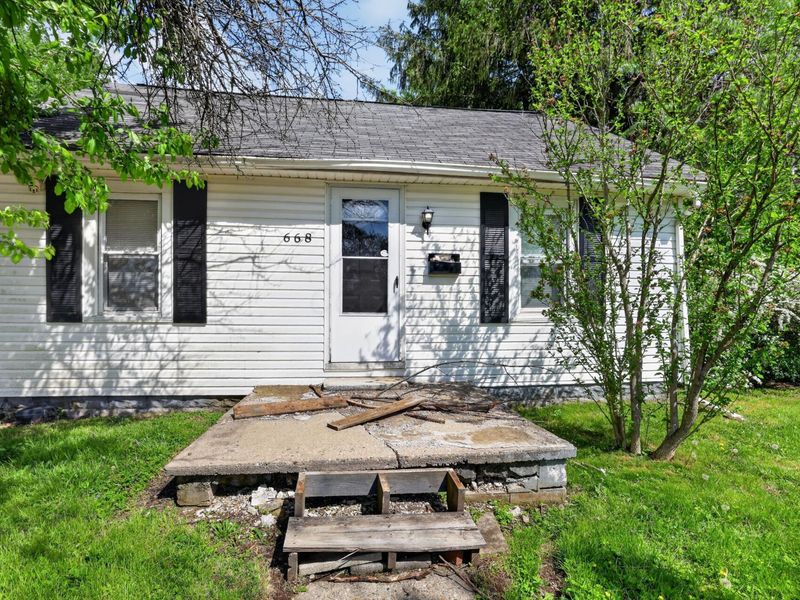 668 Erickson Avenue, Columbus, OH 43213 Photo 9