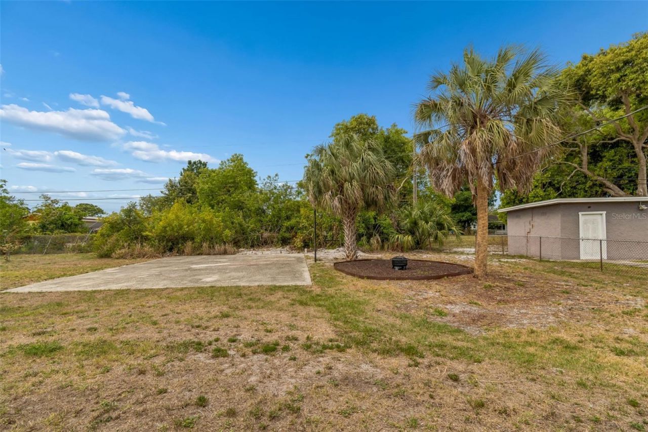 2550 Gomaz Way S, Saint Petersburg, FL 33712 Photo