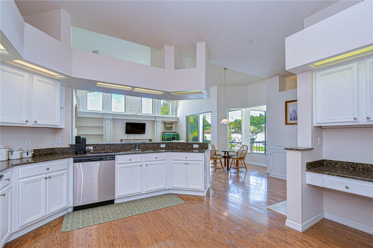 2833 Mossy Timber Trail, Valrico, FL 33596 Photo