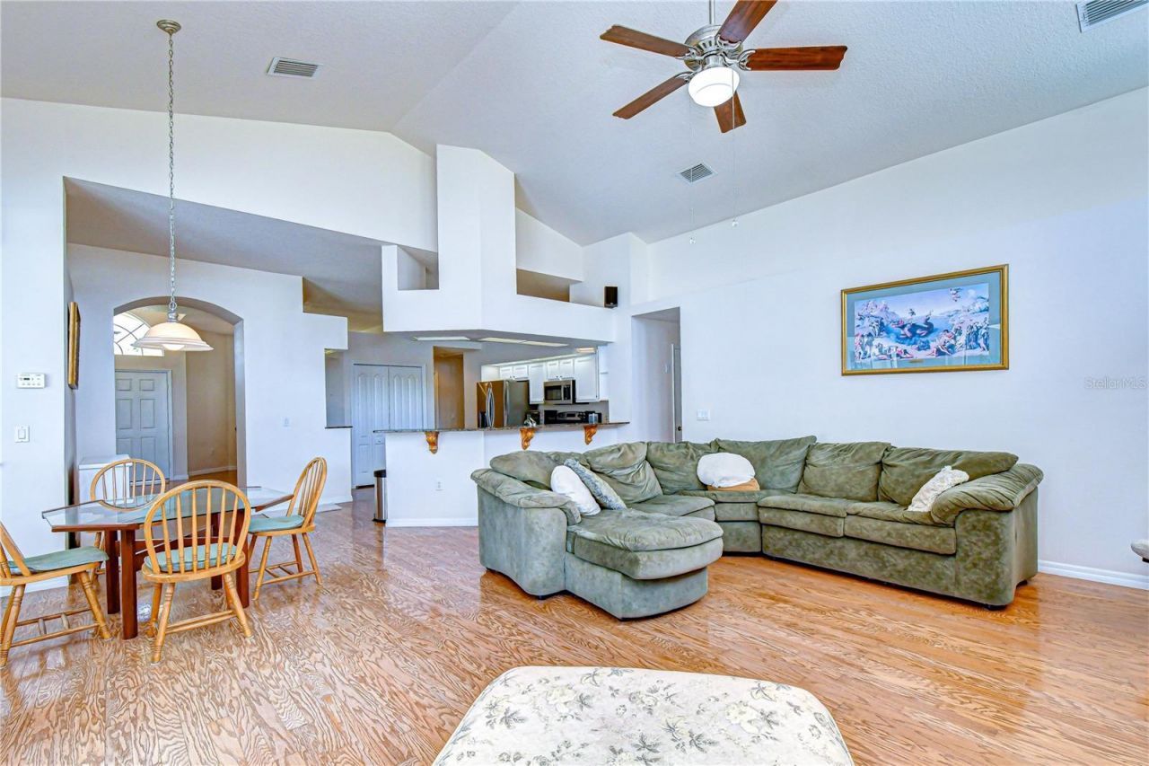 2833 Mossy Timber Trail, Valrico, FL 33596 Photo