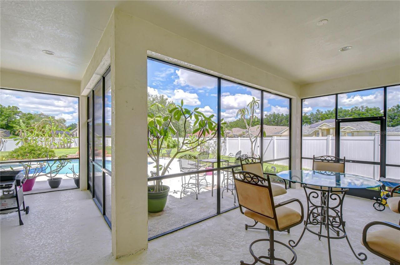 2833 Mossy Timber Trail, Valrico, FL 33596 Photo