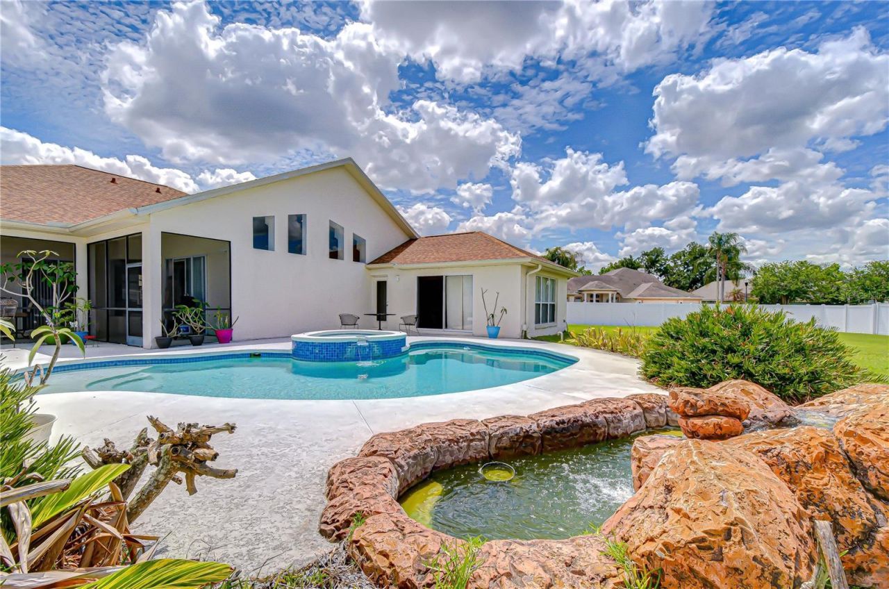 2833 Mossy Timber Trail, Valrico, FL 33596 Photo