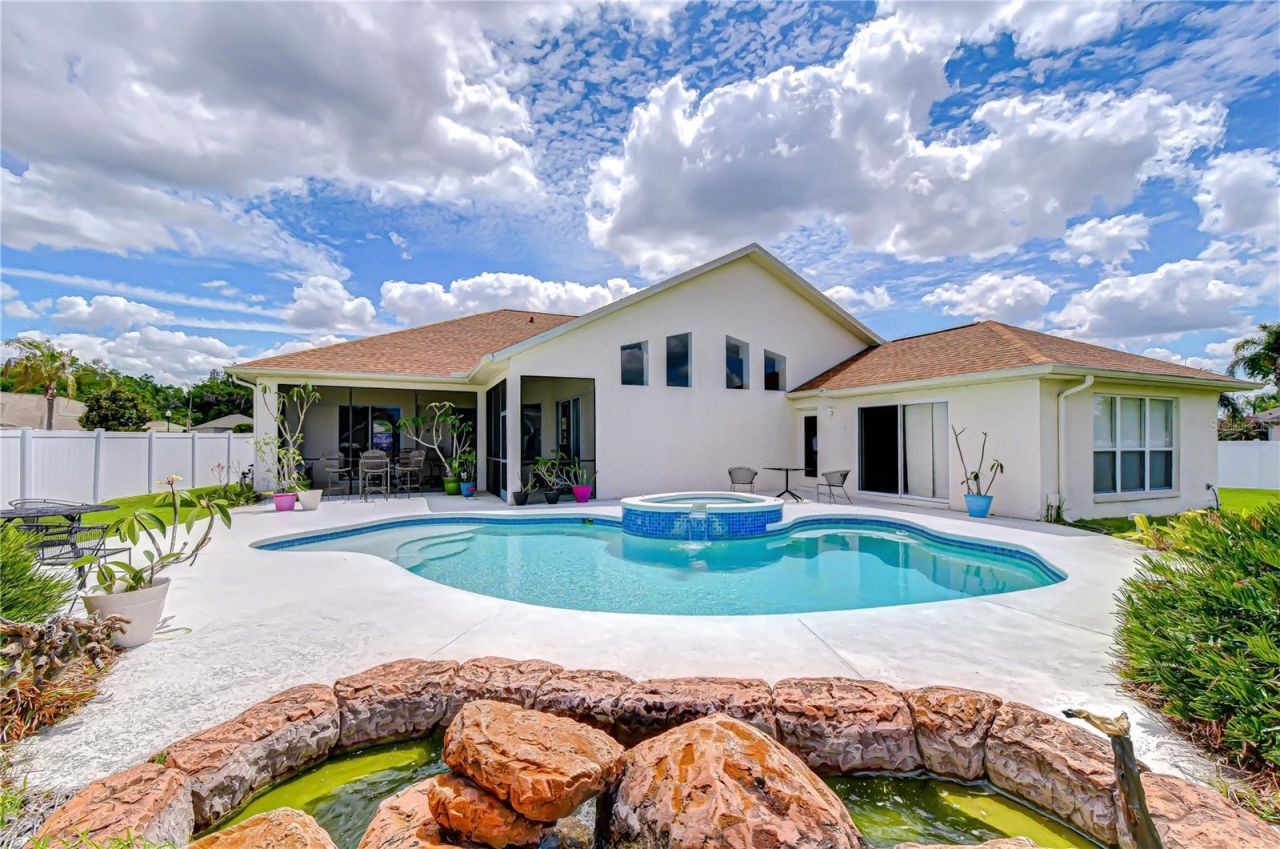 2833 Mossy Timber Trail, Valrico, FL 33596 Photo