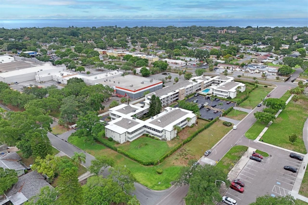 6100 12th Street S, Unit 220, Saint Petersburg, FL 33705 Photo