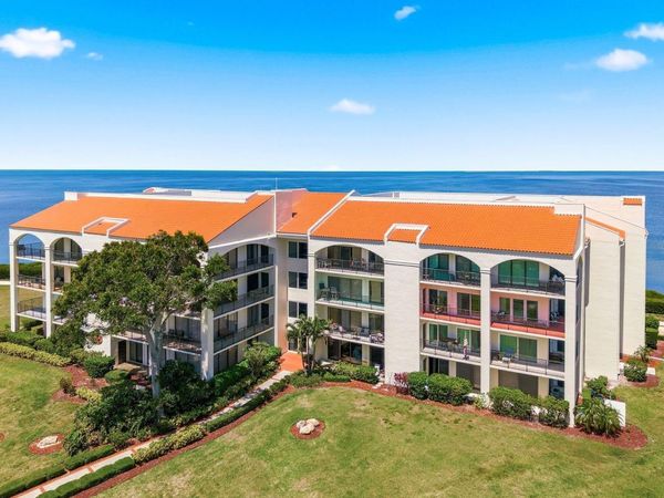 302 MARINER DRIVE, Unit 302, TARPON SPRINGS, FL 34689