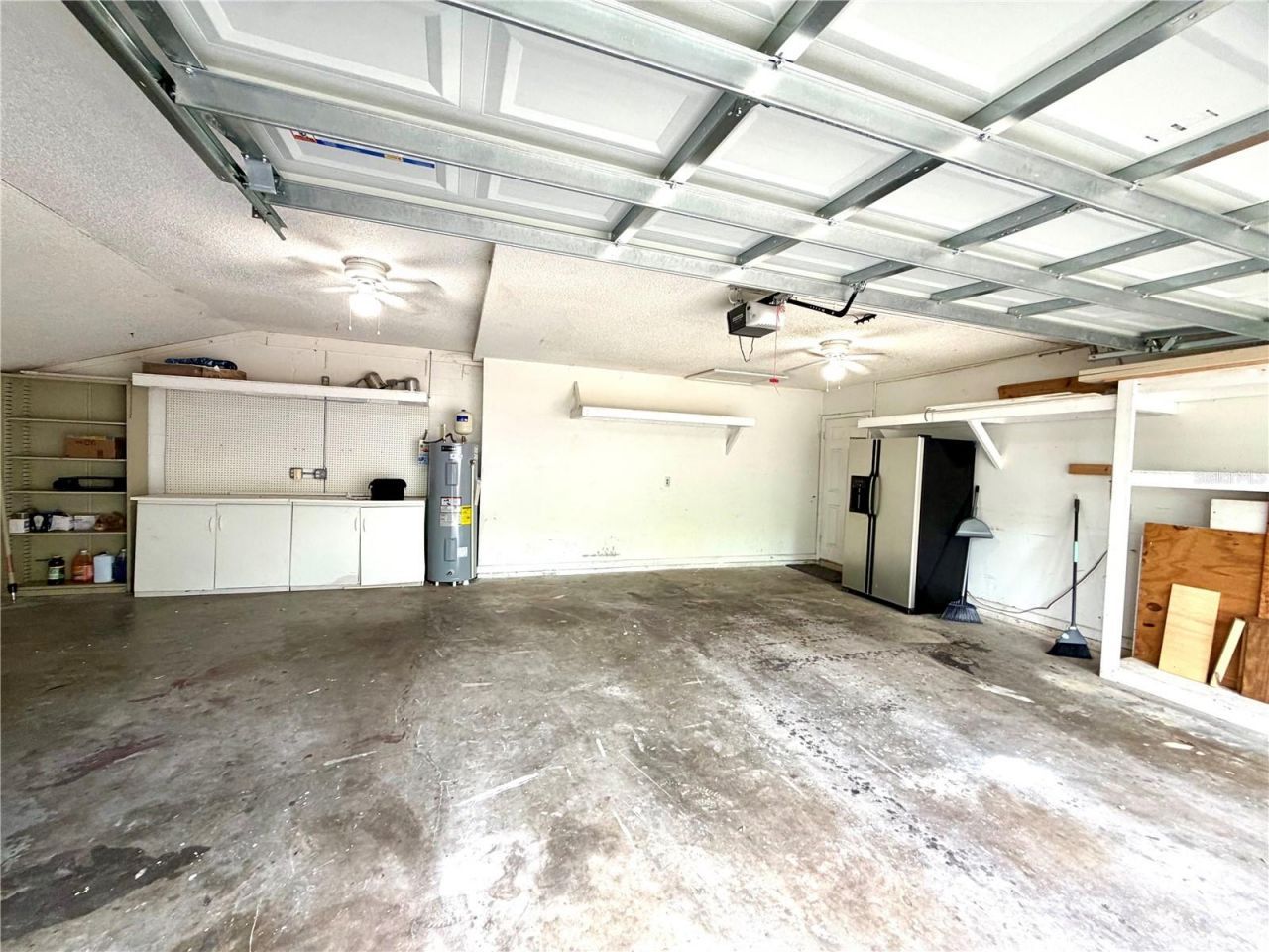 14904 Lake Forest Drive, Lutz, FL 33559 Photo