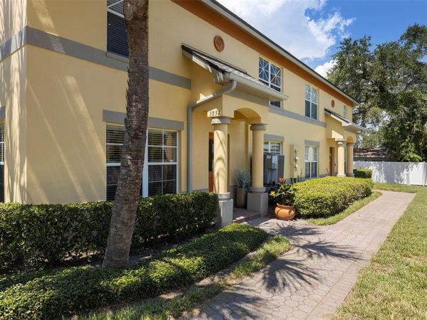 3852 MANDALAY DRIVE , ST PETERSBURG, FL 33705