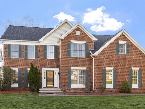 186 Rosemont Drive, North Andover, MA 01845