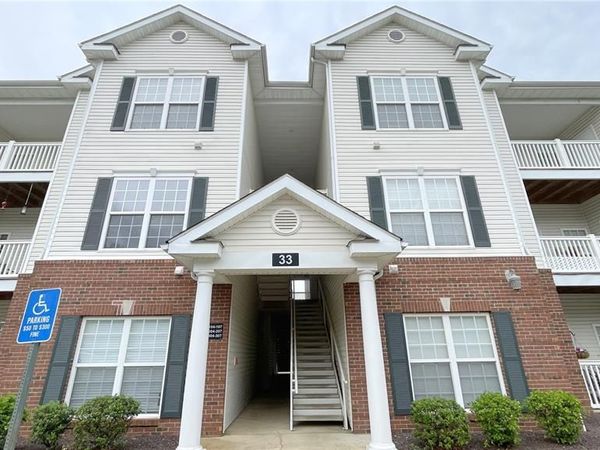 33 Kassebaum Lane, Unit 306, Unincorporated, MO 63129