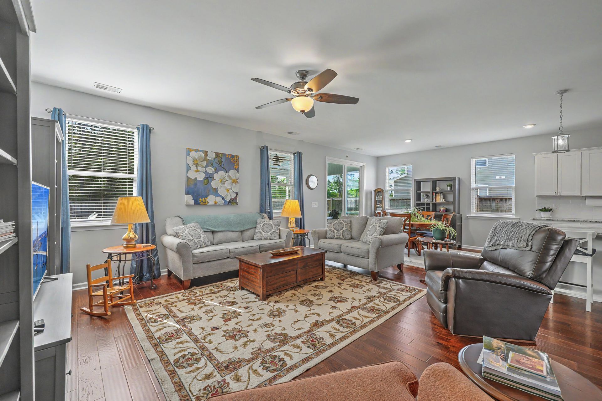 245 Celestial Boulevard Photo 12