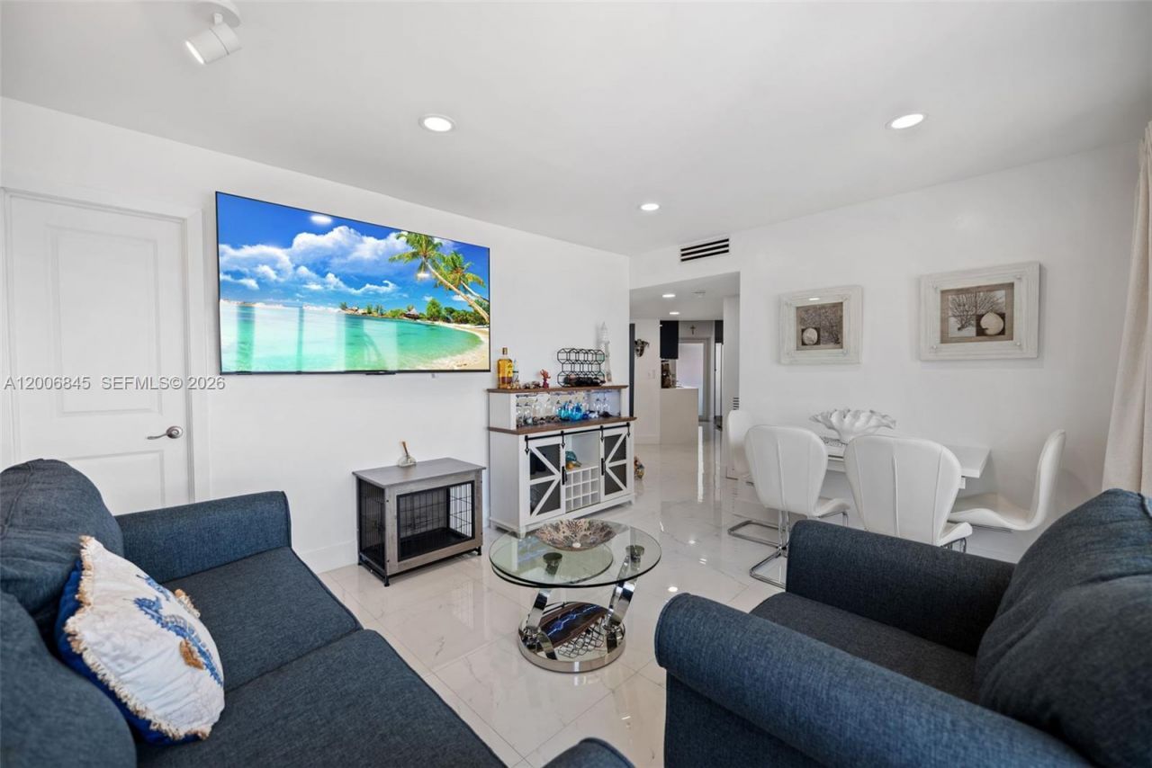 710 N Ocean Blvd , Unit 1010, Pompano Beach, FL 33062 Photo