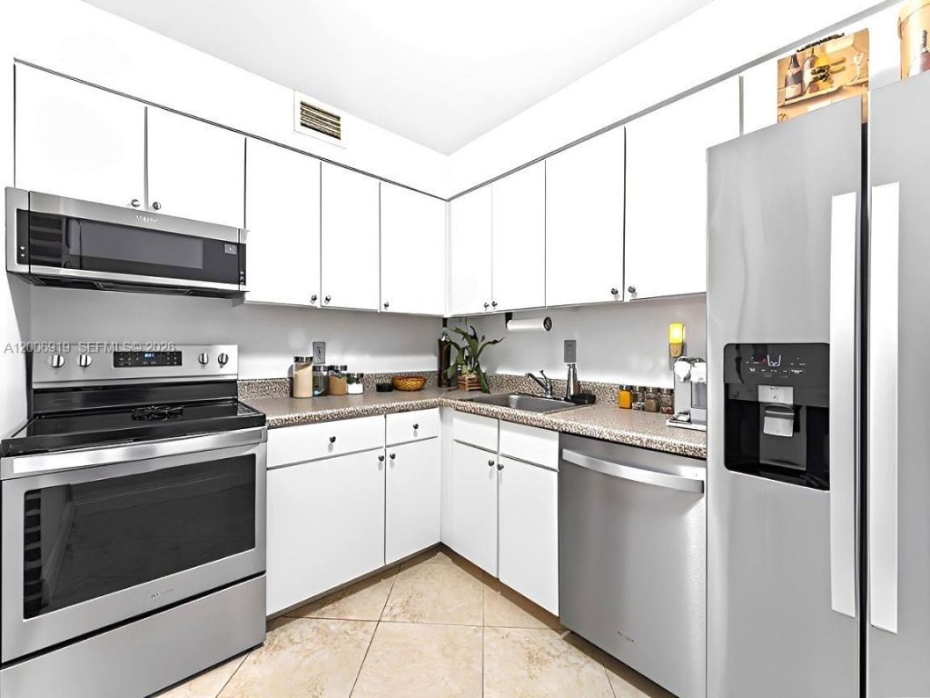 5020 NW 79th Ave , Unit 303, Doral, FL 33166 Photo