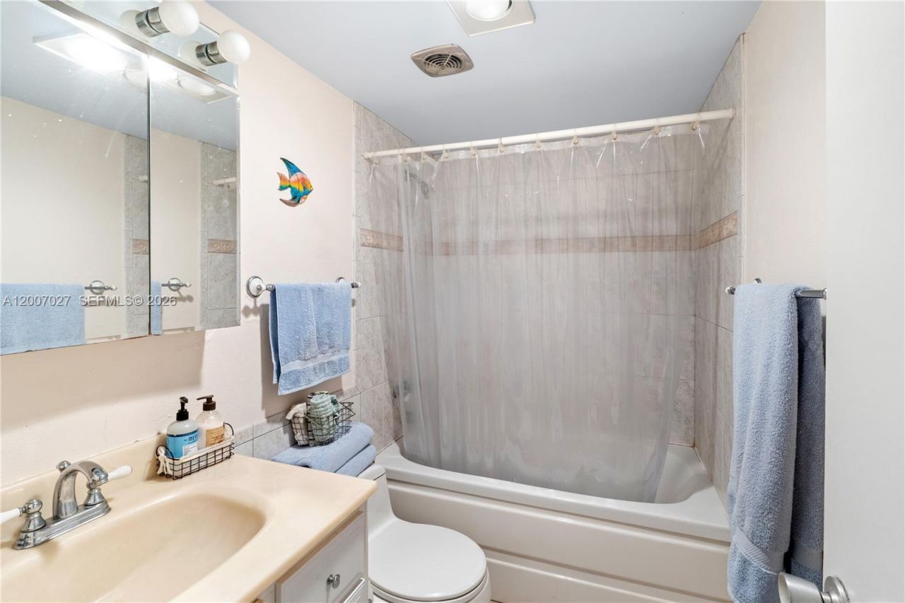 900 SW 12th St, Unit 108, Fort Lauderdale, FL 33315 Photo