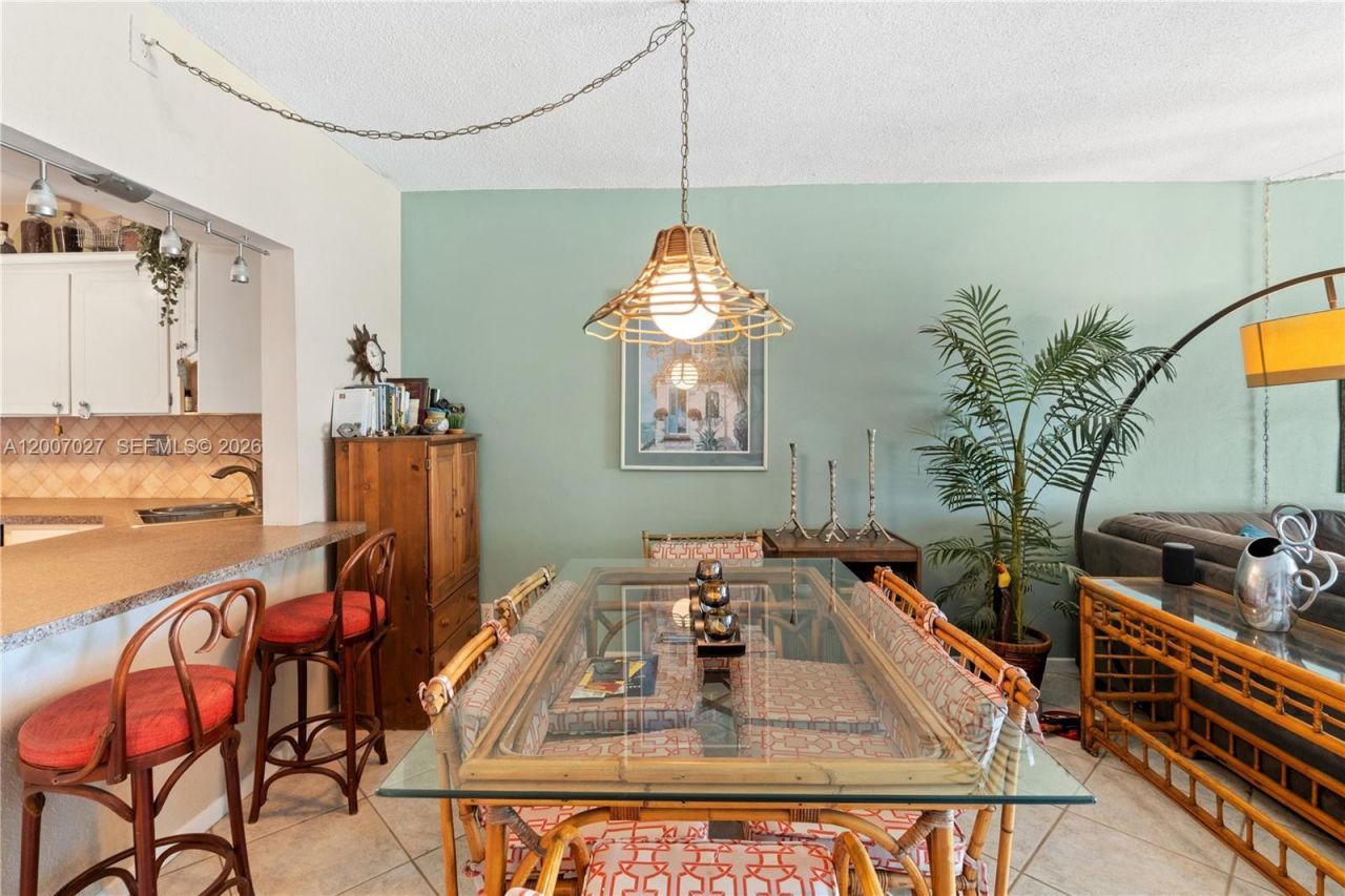 900 SW 12th St, Unit 108, Fort Lauderdale, FL 33315 Photo