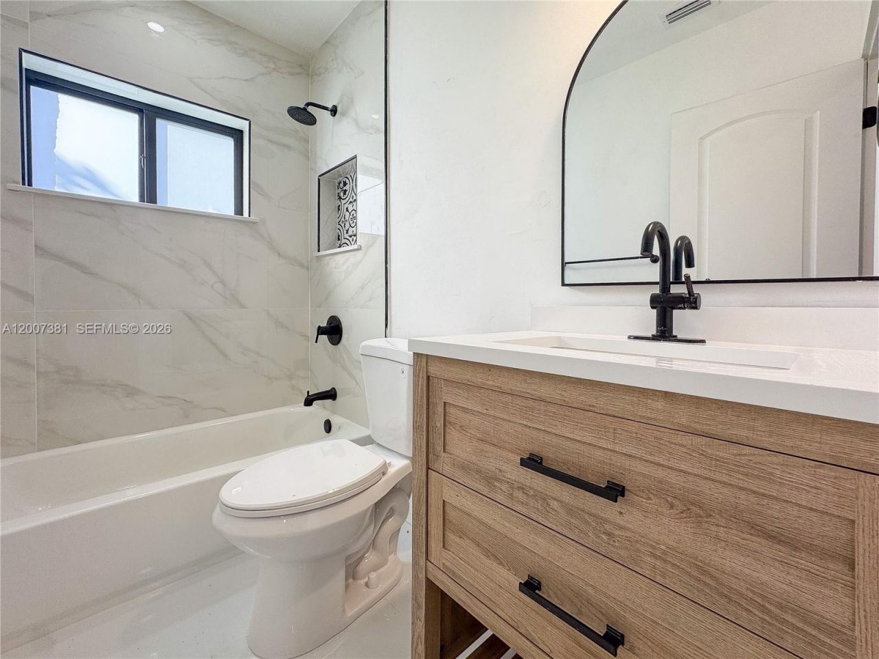 6322 NE 1st Pl, Miami, FL 33138 Photo