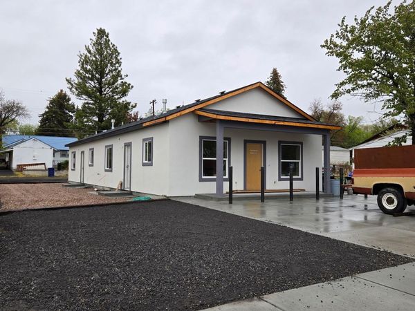 214 A/B E Avenue E, Jerome, ID 83301