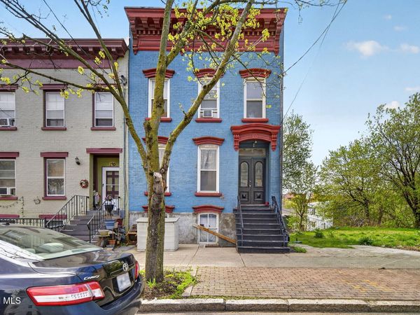 192 Clinton Avenue, Albany, NY 12210