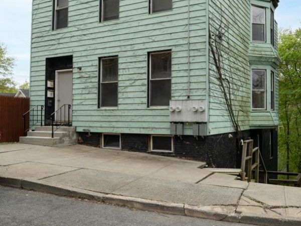 62 College Avenue, Troy, NY 12180