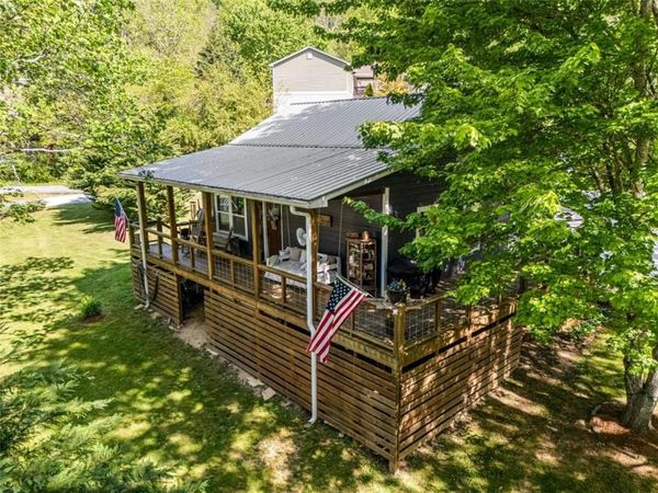 45 Hall Lane , Clayton, GA 30525