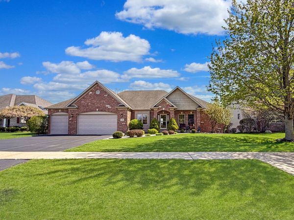 424 Billings Drive , DeKalb, IL 60115