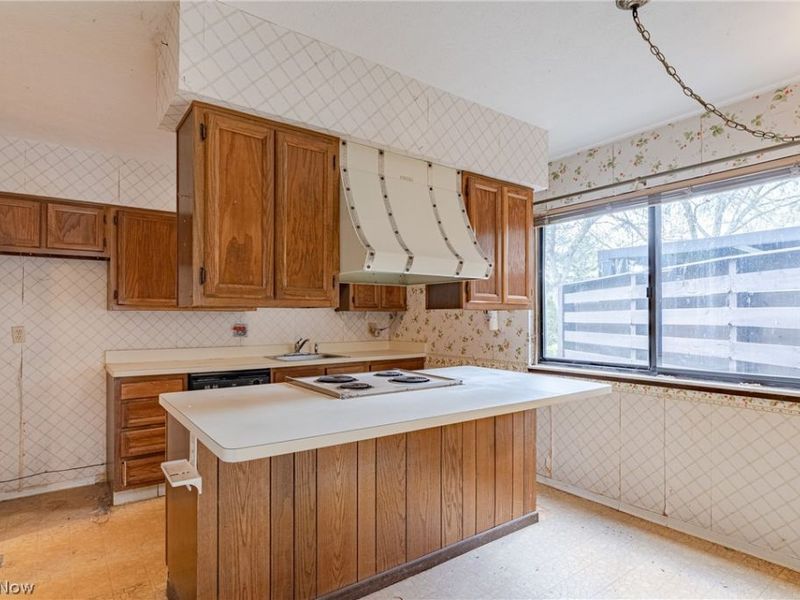 9668 Abbeyshire Way, Mentor, OH 44060 Photo 6