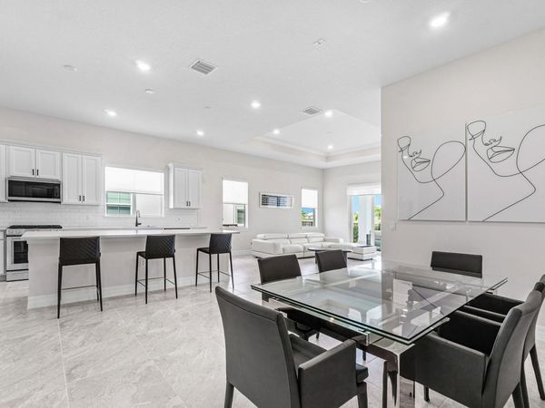 12325 Frontline Lane, Palm Beach Gardens, FL 33412
