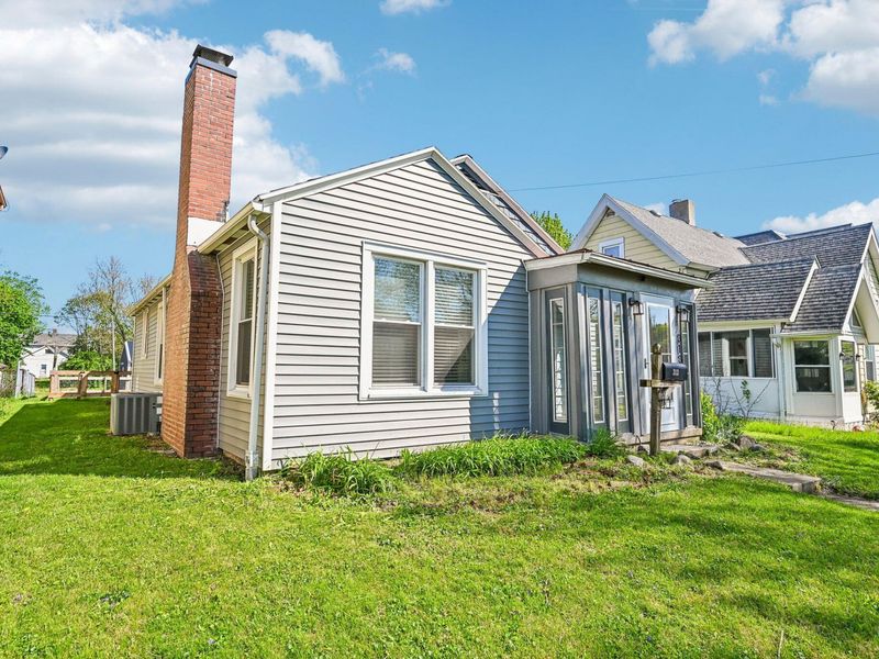 313 E Brown Avenue, Bellefontaine, OH 43311 Photo 3